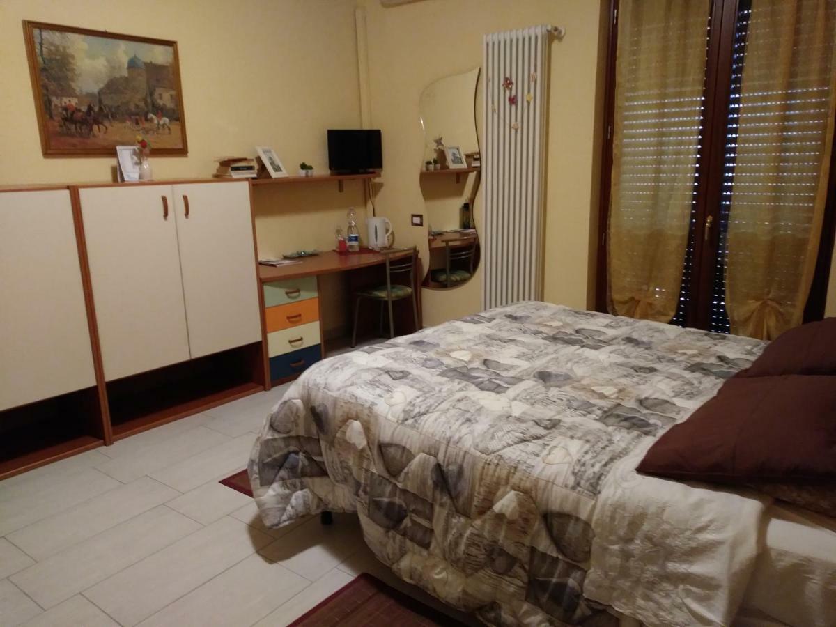 B&B Peschi In Fiore Валеджо-суль-Мінчо Екстер'єр фото